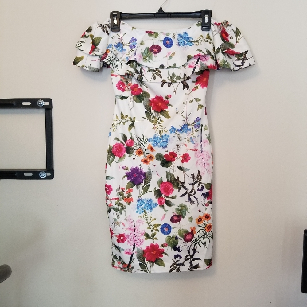 Forever 21 Floral Off the Shoulder Bodycon Dress NWT